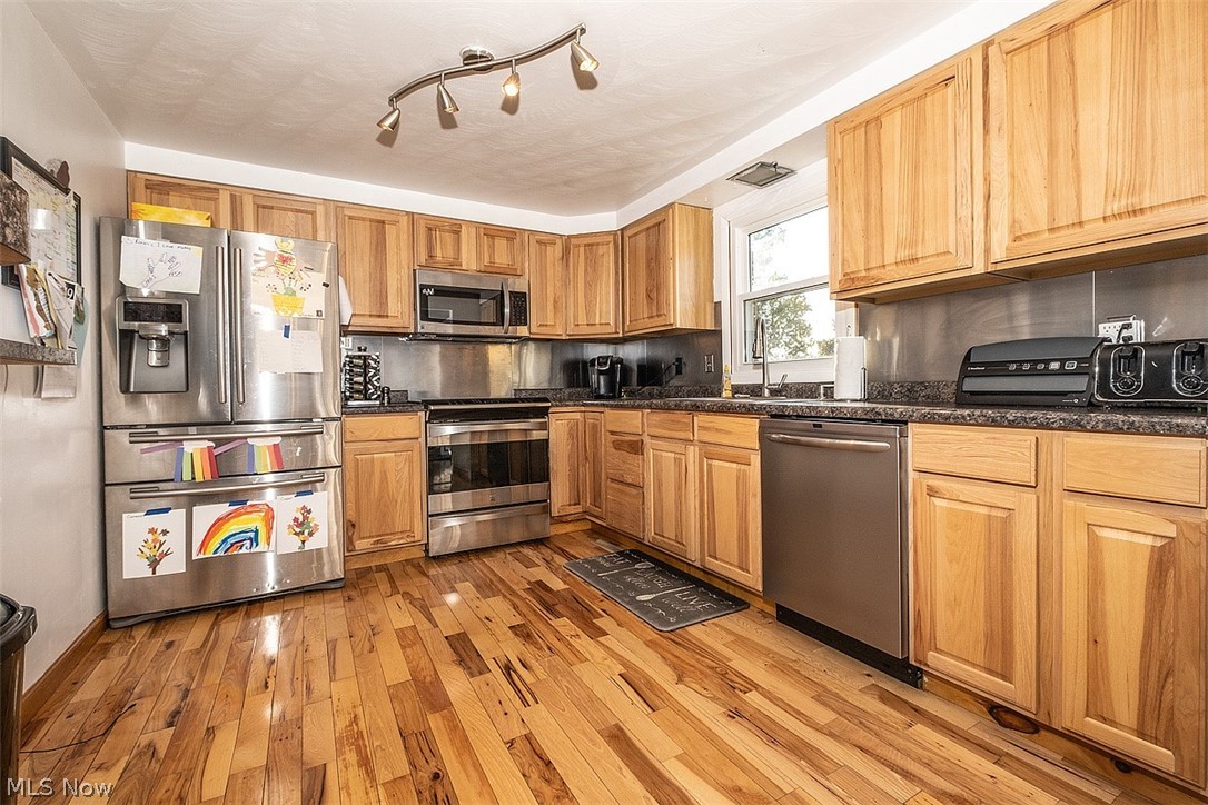 North Lawn Add 01 - Residential