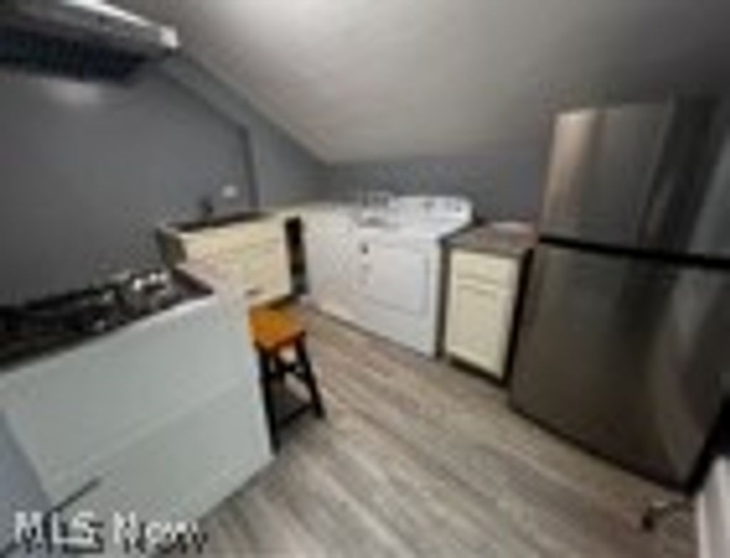 Photo of 1329 W 87th Street, Cleveland, OH 44102 (MLS # 5202417)