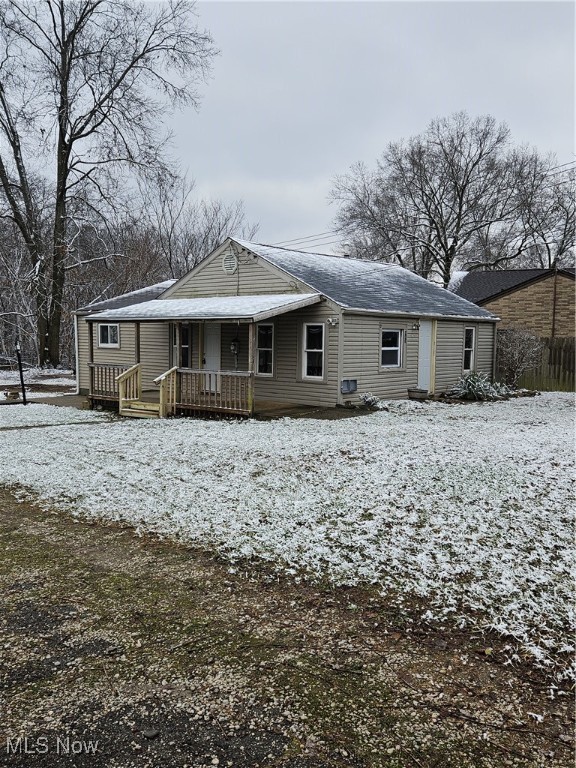 New in Springfield Township. Recently refreshed 3 bedroom/1 bath ranch home. Spacious kitchen with plenty of storage. Laundry on main floor near bedrooms. 2 car detached garage with bonus room. 2 pets permitted; $250 non-refundable pet deposit/$25 monthly pet rental per pet. No smoking. Tenants are responsible for utilities, yard work and snow removal. All adult applicants must apply online for credit, background, eviction history. $50 non-refundable application fee per adult applicant. Employment is verified. No third party applications permitted. All adult applicants must apply online for credit, background, eviction history. $50 non-refundable application fee per adult applicant. All Keller Williams Property Management residents are enrolled in the Resident Benefits Package (RBP). More details upon application. Please contact the listing agent for requirements prior to applying and details regarding the RBP.