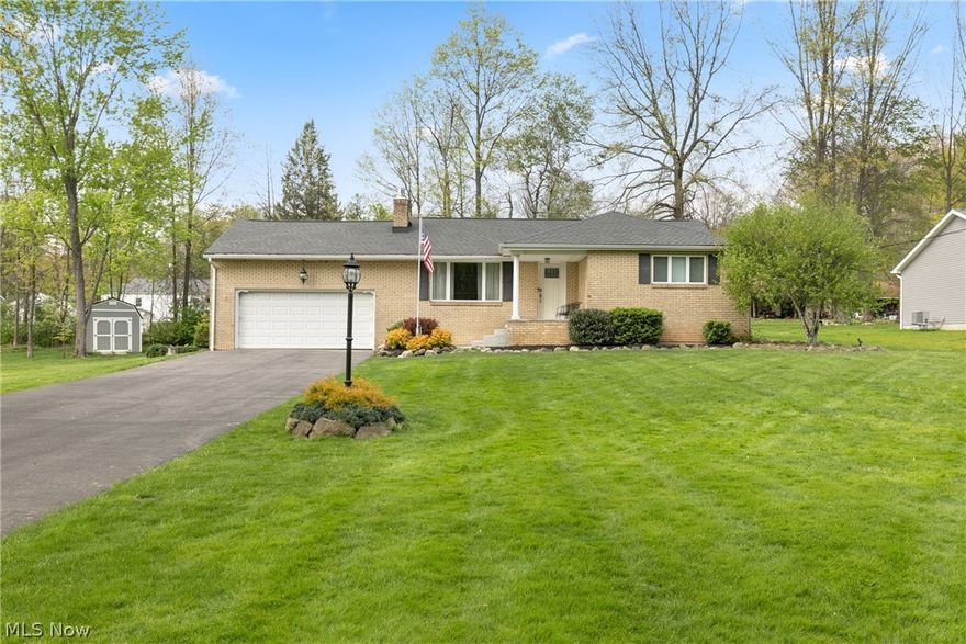 Welcome to 6987 White Oak Dr, a beautifully updated ranch offering far more living space than public record suggests. This 3 bedroom, 3 full bath home features 1,179 square feet above grade plus a newly finished lower level that nearly doubles the usable living area. The main level offers refinished oak hardwood floors, a fully remodeled kitchen completed in 2018 with quartz countertops, Whirlpool appliances that stay, and a warm, inviting layout anchored by a new gas fireplace installed in October 2025. The recently renovated primary bathroom features two sinks and a walk in shower. Major updates include windows in Fall 2019, roof in Fall 2019 with 30-year shingles, and electrical updates in 2006. The finished lower level adds incredible flexibility with a spacious great room, bedroom, office, full bath with tile floor, and laundry room with tile floor. Washer stays and a brand new hot water heater installed on May 1, 2026. Outside, enjoy the added convenience of a powered shed for storage, hobbies, or workspace. With thoughtful updates, beautiful finishes, 3 full baths, and an impressive amount of finished living space, this Hubbard ranch is ready to impress.