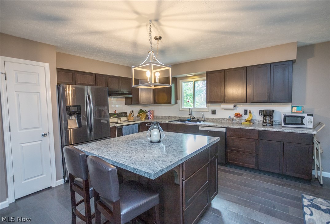 Hickory Hills - Residential