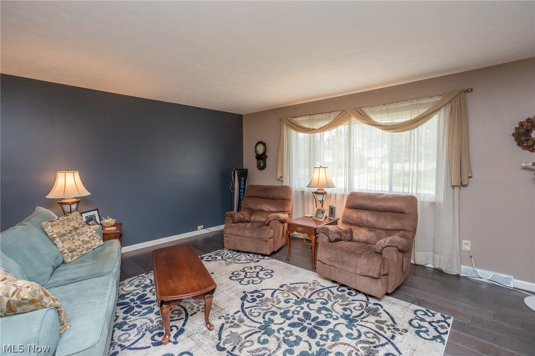 Hickory Hills - Residential