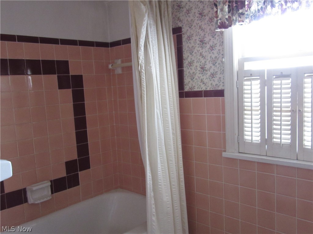 Mayfield Heights Park - Residential