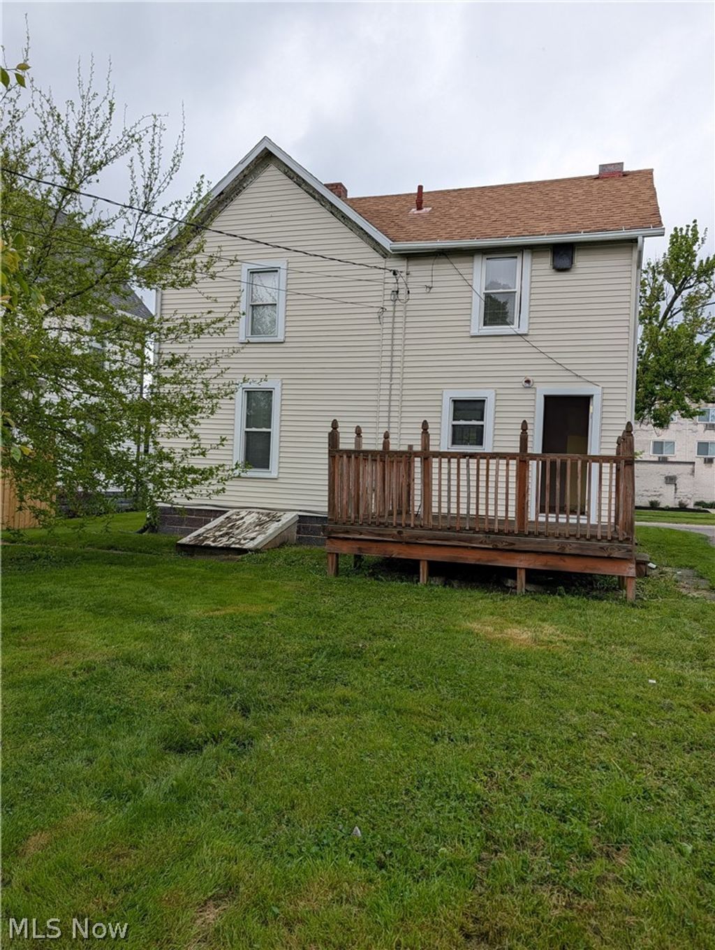 Photo of 225 W Ohio Avenue, Sebring, OH 44672 (MLS # 5208693)