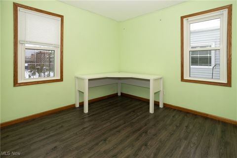 Tiny photo for 254 Tyler Avenue, Cuyahoga Falls, OH 44221 (MLS # 5178589)