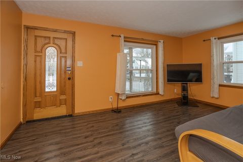 Tiny photo for 254 Tyler Avenue, Cuyahoga Falls, OH 44221 (MLS # 5178589)