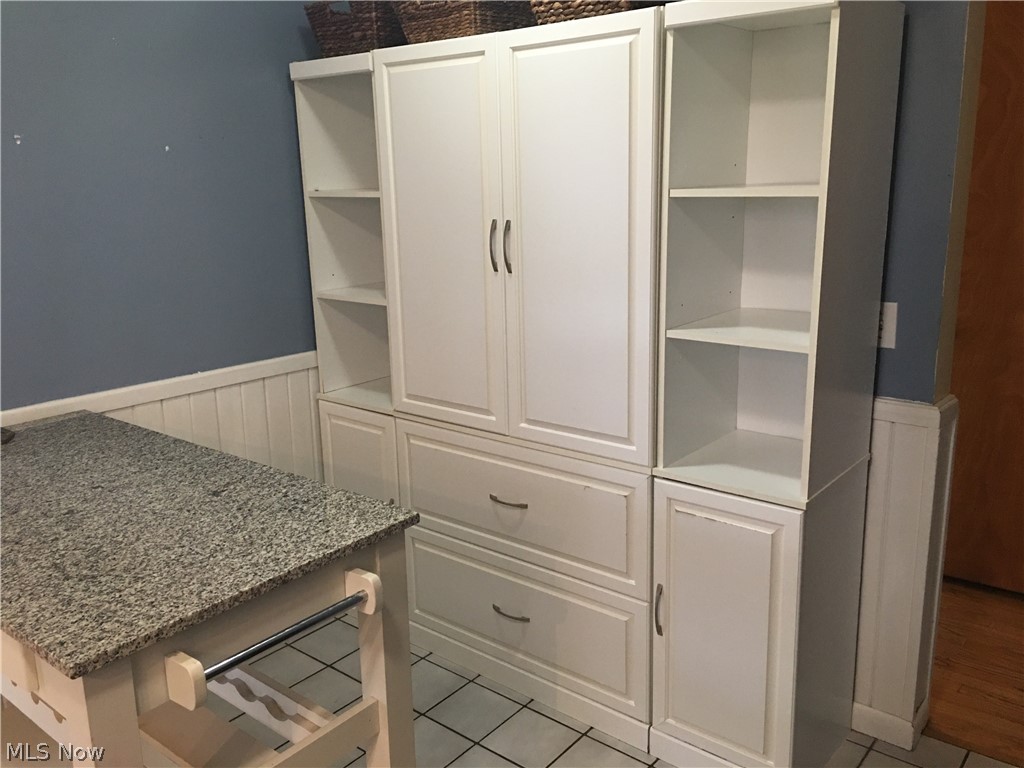 Oaklawn Estates - Residential Lease