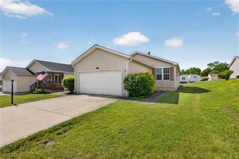 Homes For Sale - 668 Woodlawn Rd<br/> Chardon, OH 44024