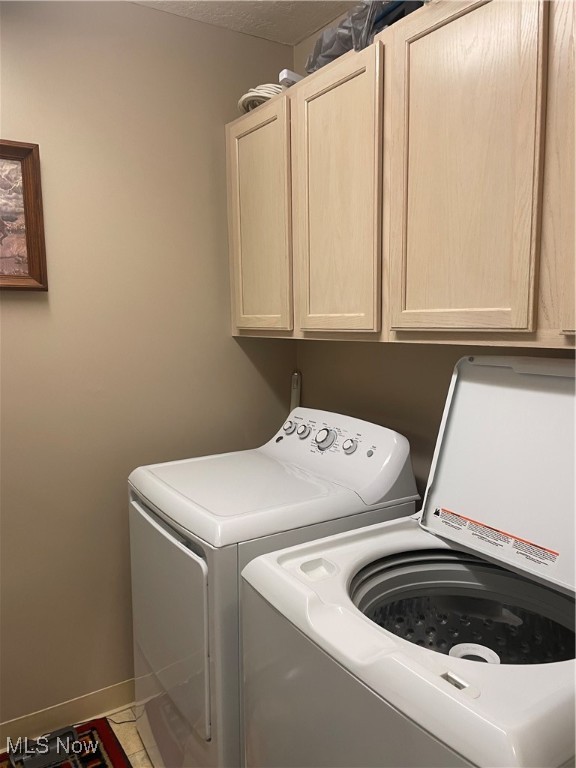 Tallmadge, Ohio 44278, United States, 4 Bedrooms Bedrooms, ,4 BathroomsBathrooms,Residential,Contingent,104675