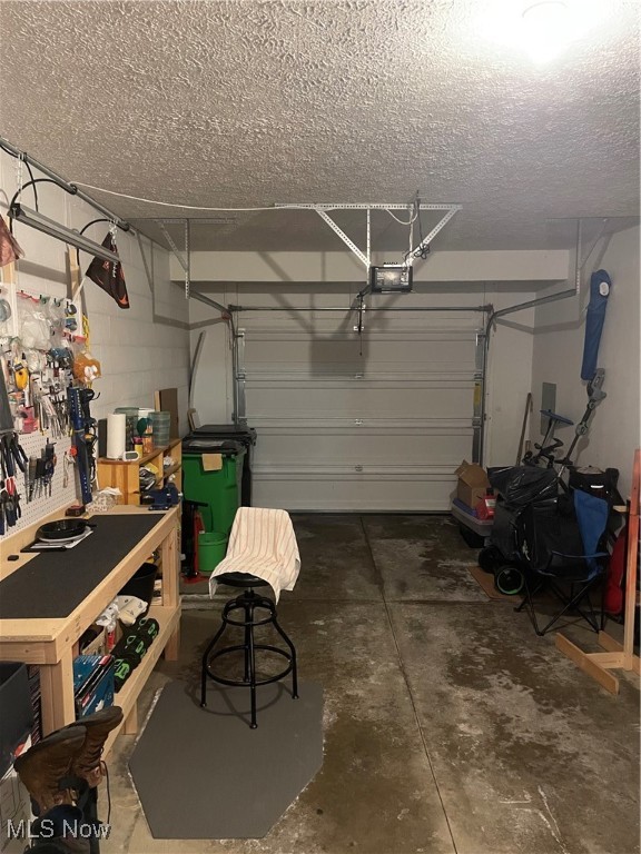 Tallmadge, Ohio 44278, United States, 4 Bedrooms Bedrooms, ,4 BathroomsBathrooms,Residential,Contingent,104675