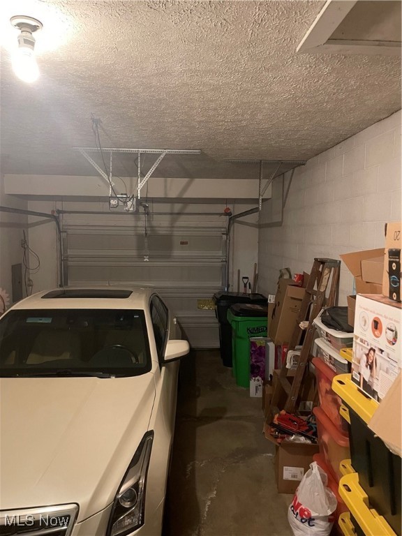 Tallmadge, Ohio 44278, United States, 4 Bedrooms Bedrooms, ,4 BathroomsBathrooms,Residential,Contingent,104675