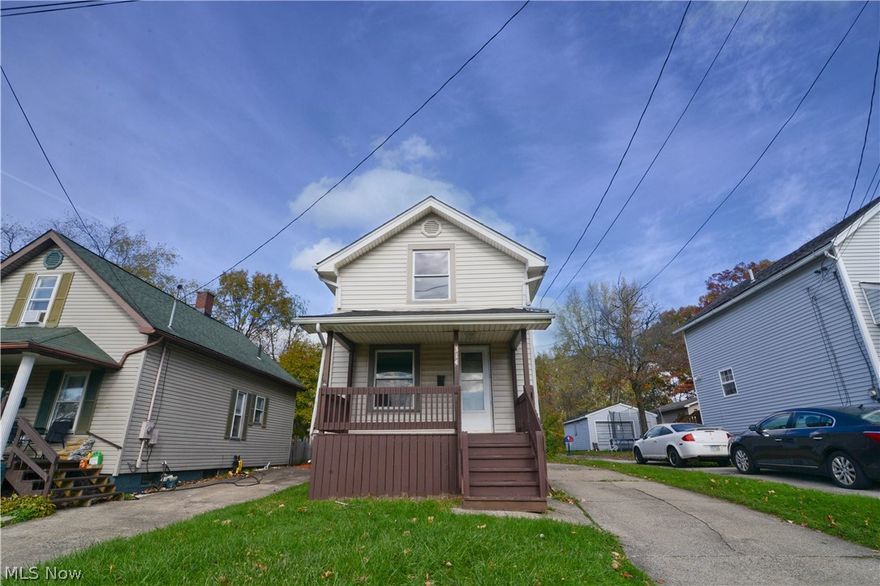 **Agent owned** Fully remodeled two bedroom one full bath home in Girard. brand new kitchen appliances (Fridge, stove, dishwasher). All carpet and floors replaced within the last month. Vacent, supra on side door.