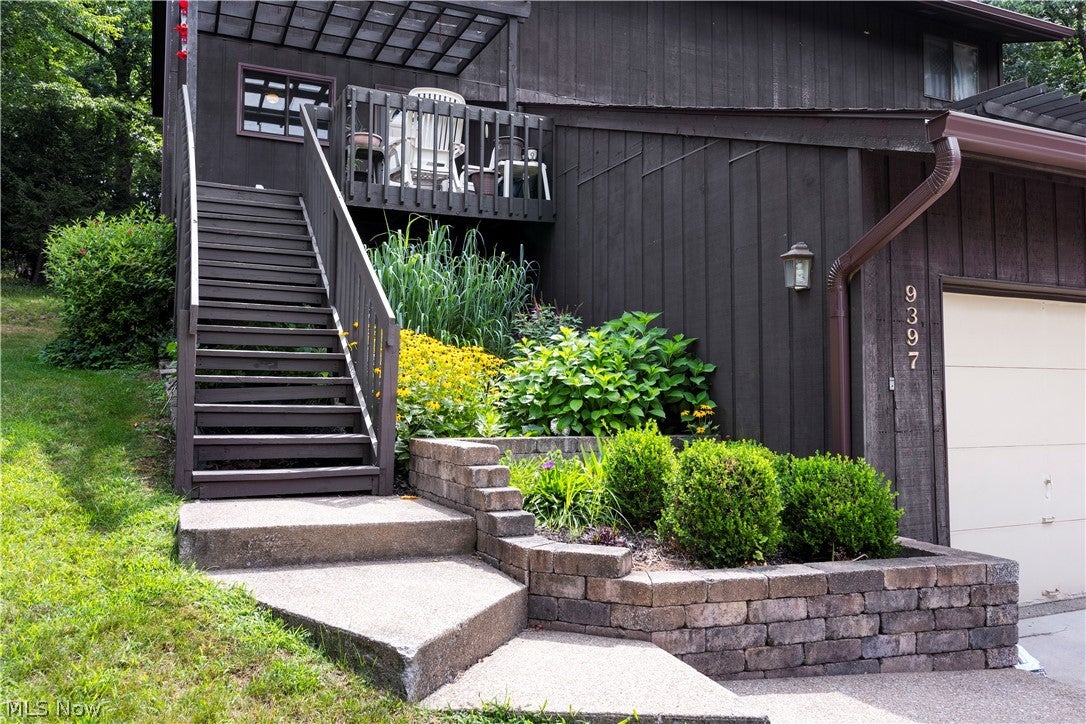 9397 Bassett Lane