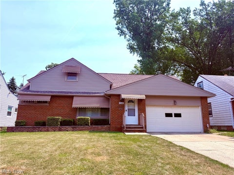 Homes For Sale - 1901 Kapel Drive<br/> Euclid, OH 44117