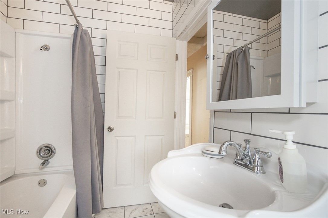 B Schatzinger & Honora Bailey - Residential