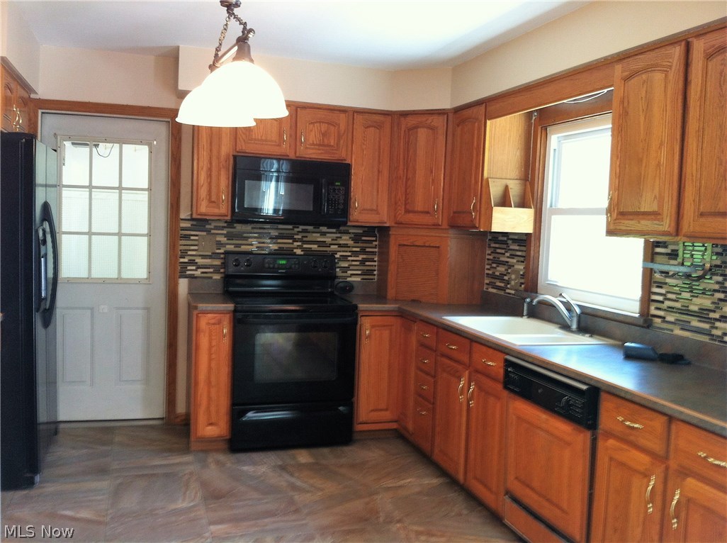 City/Canfield - Residential