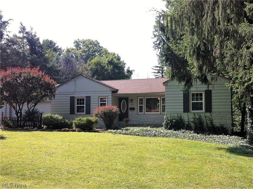 Beautifully remodeled 3 bedroom ranch within walking distance to Village Green!  Absolutely nothing to do but move right in!!!  Professionally refinished hardwood floors, newer oak kitchen, new ceramic tile in kitchen and baths, newer vinyl tilt replacement windows, newer roof, newer furnace,  new hot water tank.  Full finished and divided walkout basement with fireplace. Finished divided basement offering endless possibilities (weight room, office,  game room etc) Amazing multi level deck, brick patio, shed.  Very private backyard.
Don't miss out on this beauty....Make your appointment to see before it's SOLD!