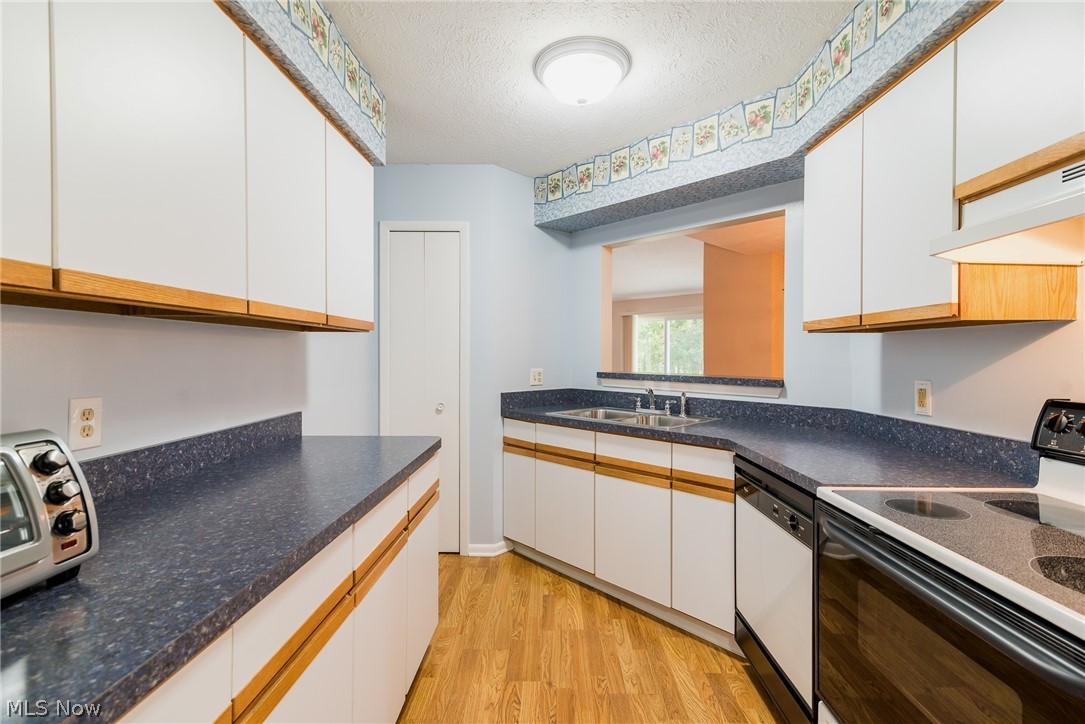 Heritage Glen Condo - Residential