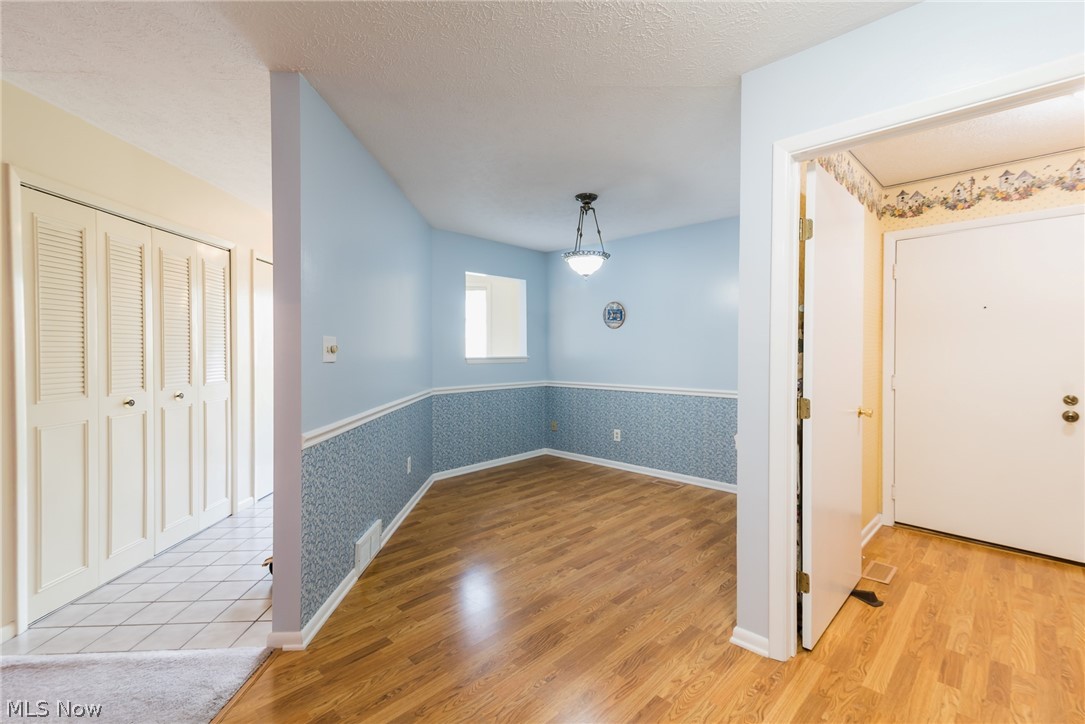 Heritage Glen Condo - Residential