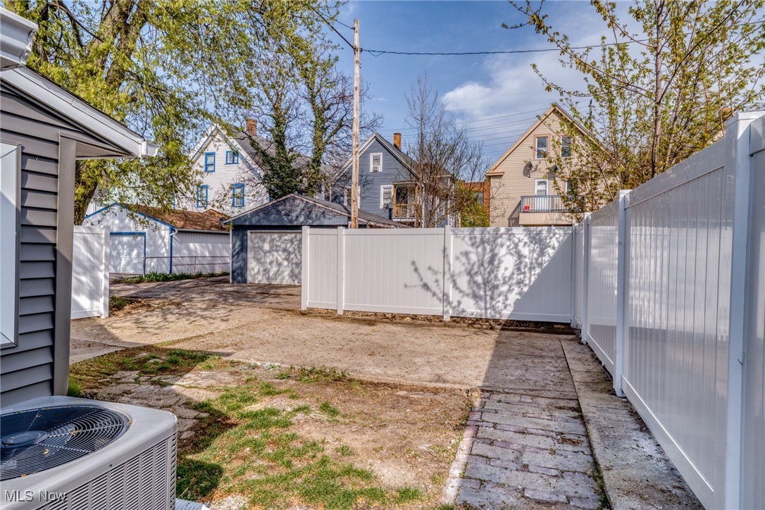 J M Curtis - Residential