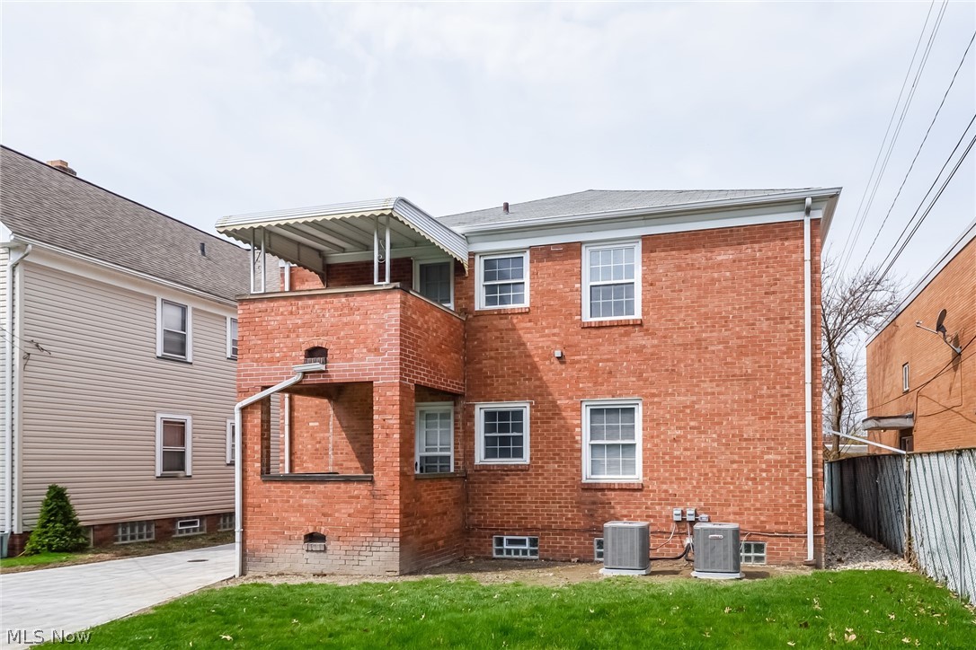 Daniel Webb 02 - Residential Income