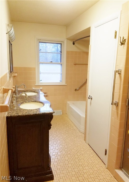 Euclid 12 - Residential