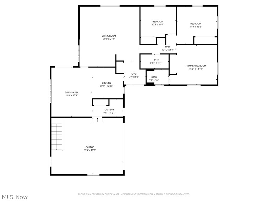 Main image without alt text