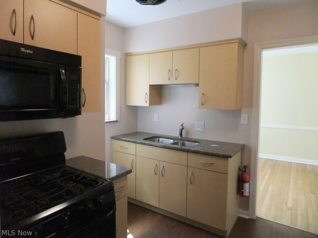 Crawford Land Cos Hollywood P - Residential Lease