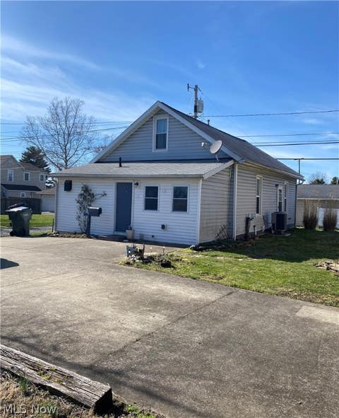 Photo for 615 E Front Street