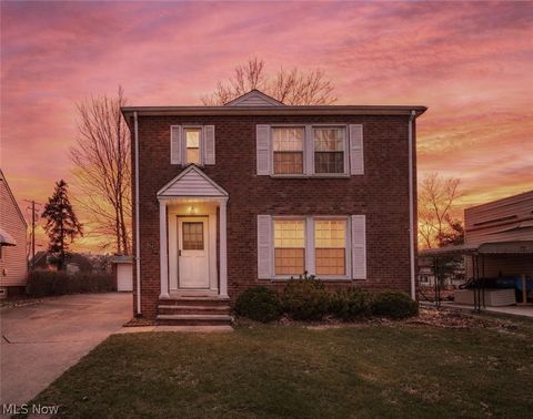 942 E 236th Street Euclid OH 44123