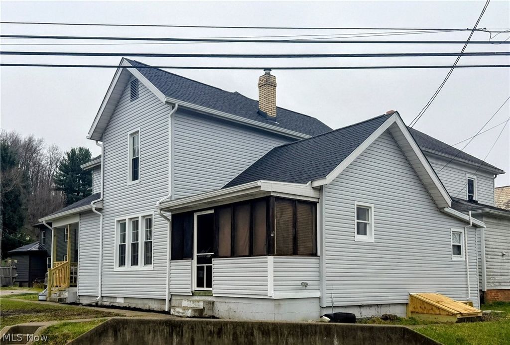 Photo of 525 E High Street, Uhrichsville, OH 44683 (MLS # 5195448)