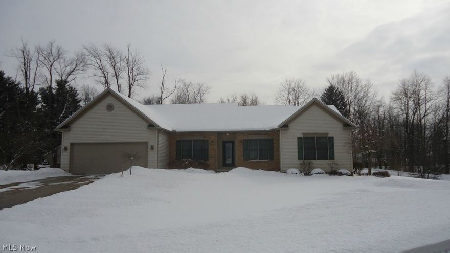 Don't miss this 2002 custom built ranch in a wonderful Canton location close to Washington Square in lovely Stonehedge. This 2379 sq ft split bedroom floor plan has two beautiful master suites that could work for in-laws or guests for privacy as well as functionality. The hardwood foyer, formal dining and fully applicanced eat-in kitchen flow together comfortably for entertaining in an intimate setting. The great room is good sized with a gas fireplace and central to the open floor plan. Neutral décor throughout this immaculate home complete with custom window treatments make this a must see!