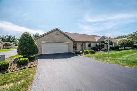 Condo For Sale - 820 Southwestern Run #57<br/> Poland, OH 44514