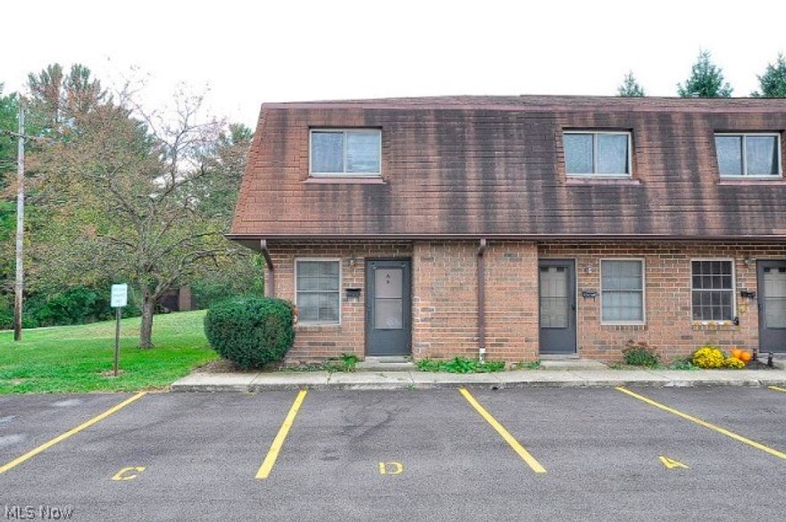 Court Ordered Sale by Private Selling Officer. No Showings. Bidding ends February 21, 2020 & is online only. According to public record this condo has 2 bedroom & 1.5 bath. Information is thought to be correct but not guaranteed.