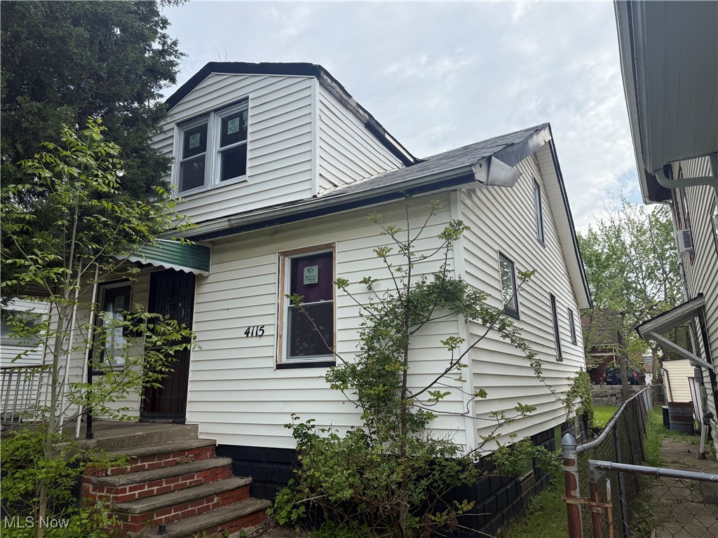 4115 E 146th Street