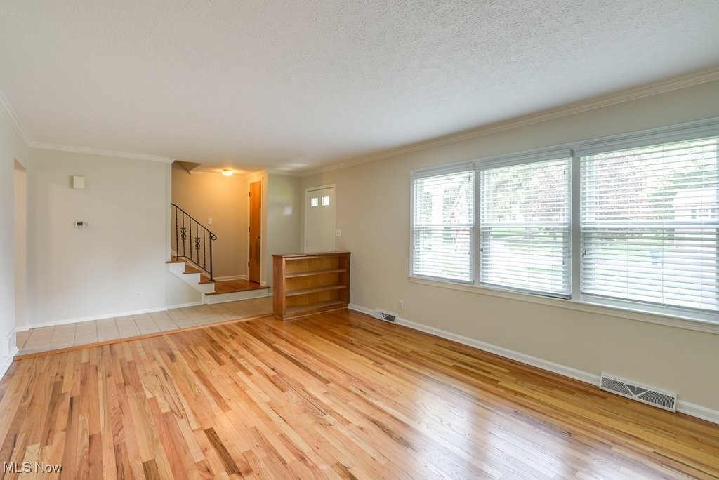 420 Mackinaw Avenue, Fairlawn, Ohio image 3
