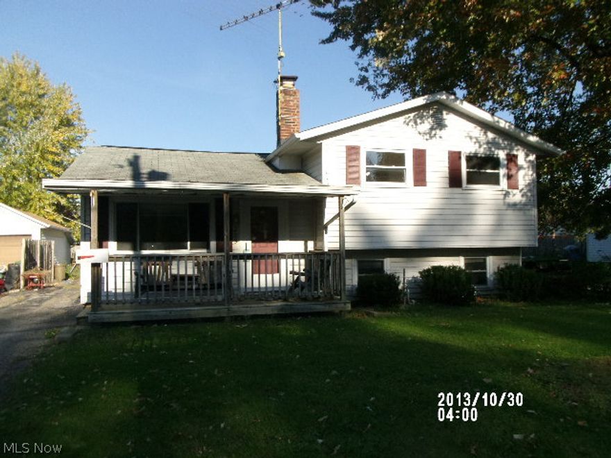 Super split-level home has so much to offer!  3 bedrooms with  1.5 baths. Over 1258 sq feet of living space! Over sized living room, lower level family room. Nice large kitchen with tons of storage and counter space for that gourmet chef!  Central Air. Large Front Porch.  Don't let this one slip by-call today to schedule a showing before it's SOLD! This is a Fannie Mae HomePath Property.  Check HomePath website  for more details.