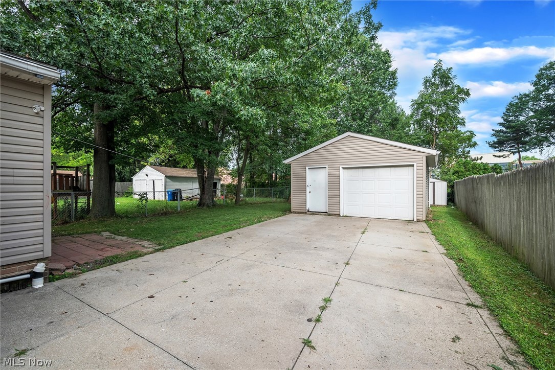 Shorelands 03 - Residential