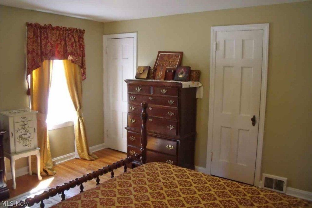 B J Lucey - Residential Lease