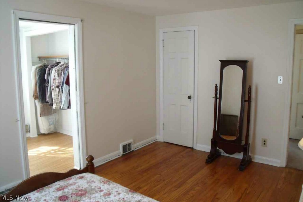 B J Lucey - Residential Lease