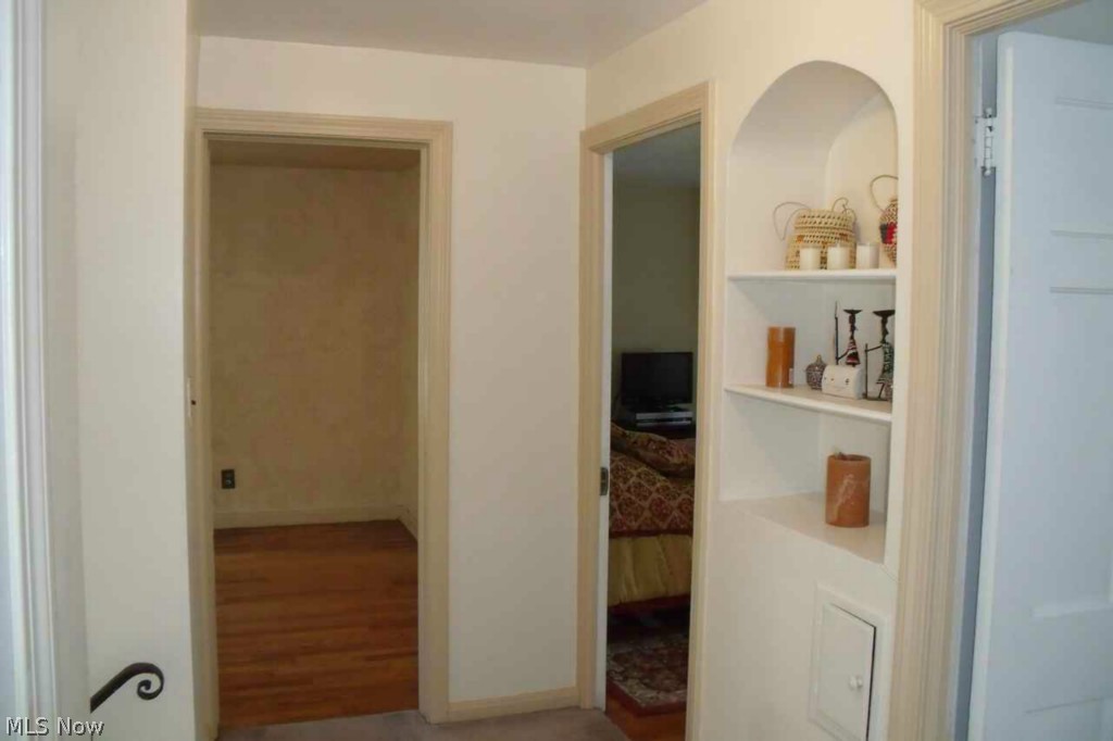 B J Lucey - Residential Lease