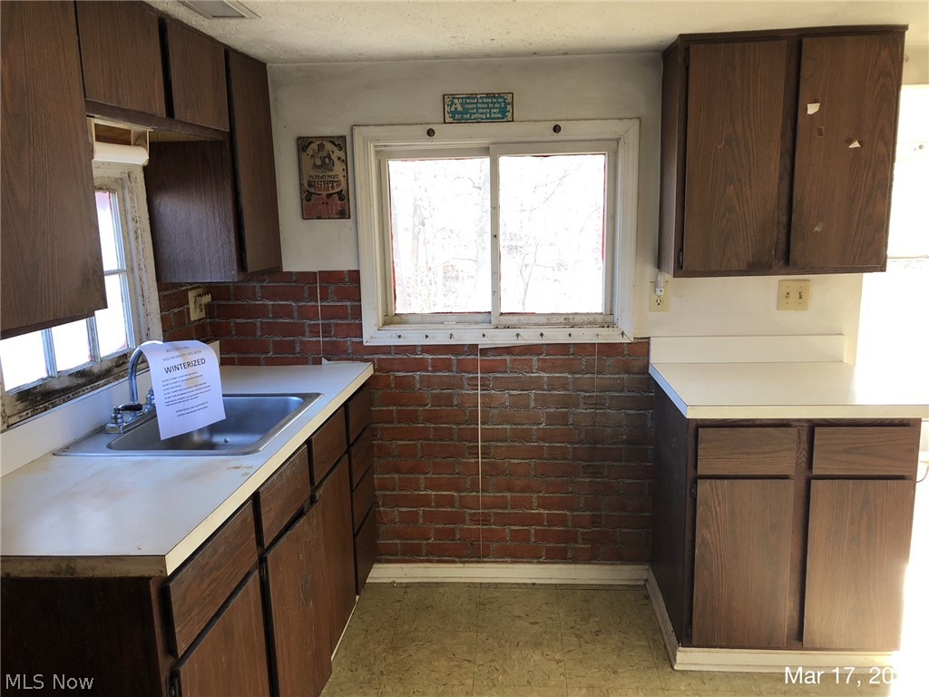 Kiwanis Lake - Residential
