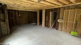 Russell 03 - Residential