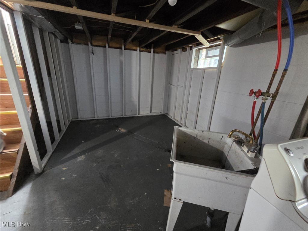 1135 W 12th Street, Lorain, Ohio image 20