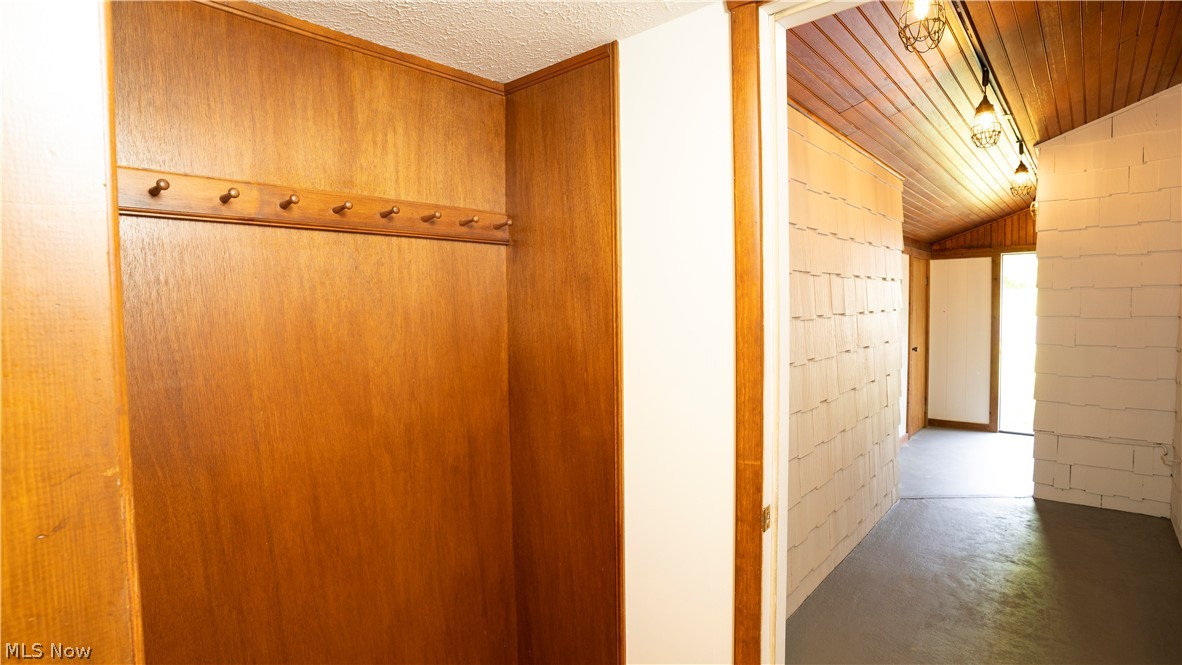 Independence 03 - Residential Lease