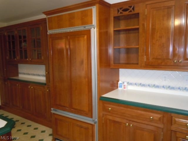 ALEX MANOR - Residential