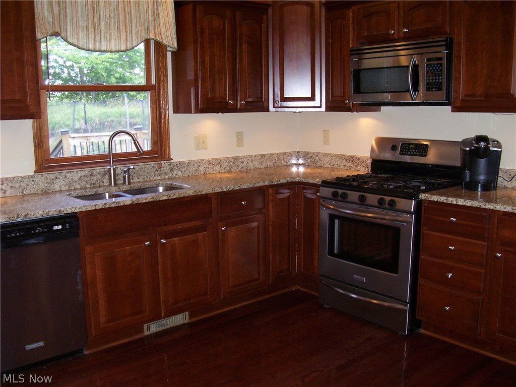 Cedar Estates - Residential