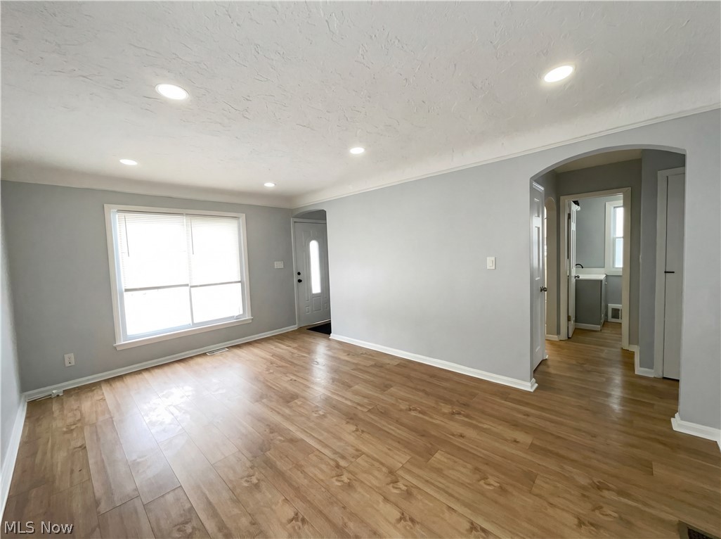 Elworthy-Helwick Cos Maplebor - Residential