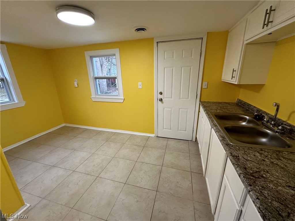 Euclid 15 - Residential Lease