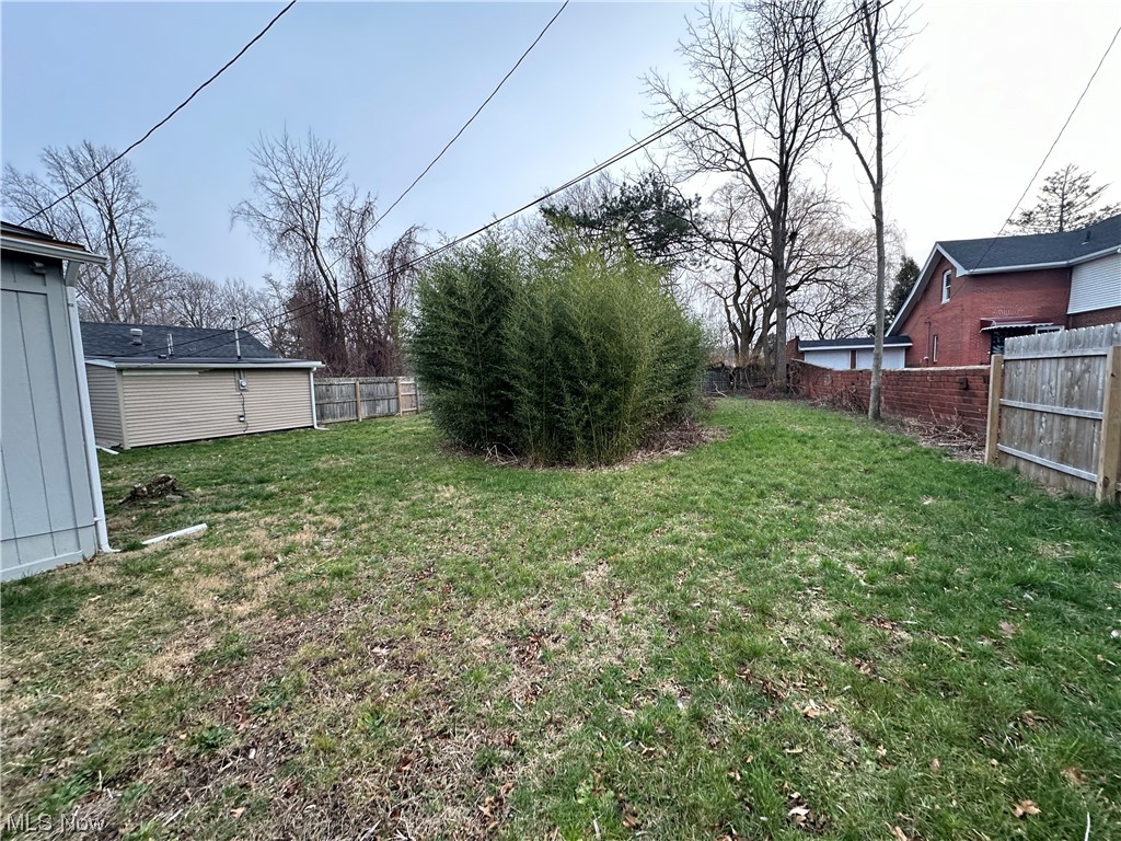 Euclid 15 - Residential Lease